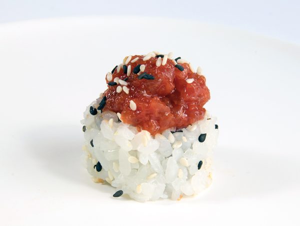 156 / Spicy tuna maki