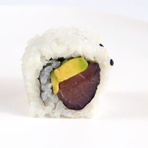 159 / Maguro avocado maki