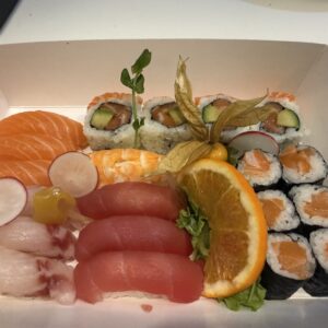 81 / Sushi Large