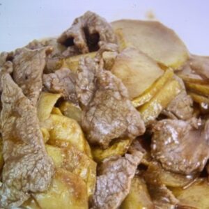 320 / Manzo con patate